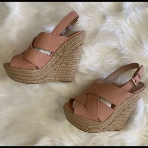 Leila Stone Wedge Sandals Women’s 6 APRICOT Adjustable Straps Casual New w Box
